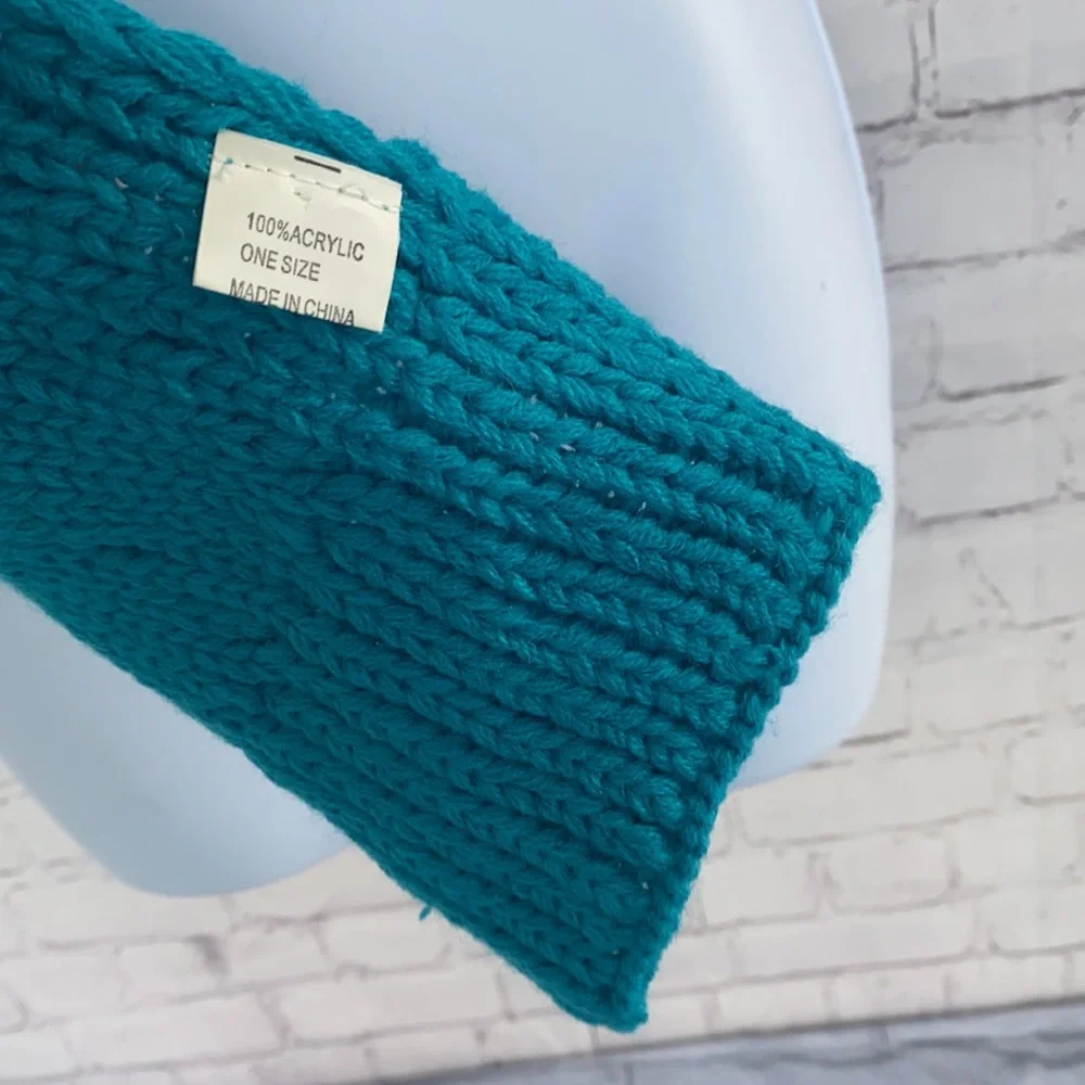 Merrell knit scarf and mittens